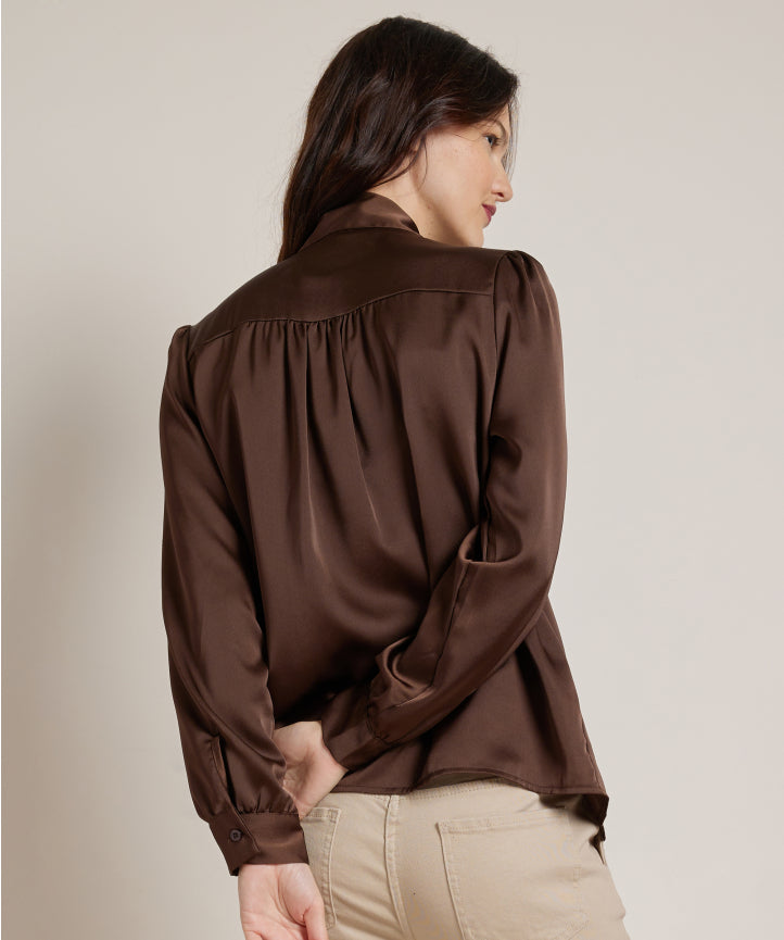 Bluse mit Schleifenkragen