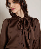 Bluse mit Schleifenkragen
